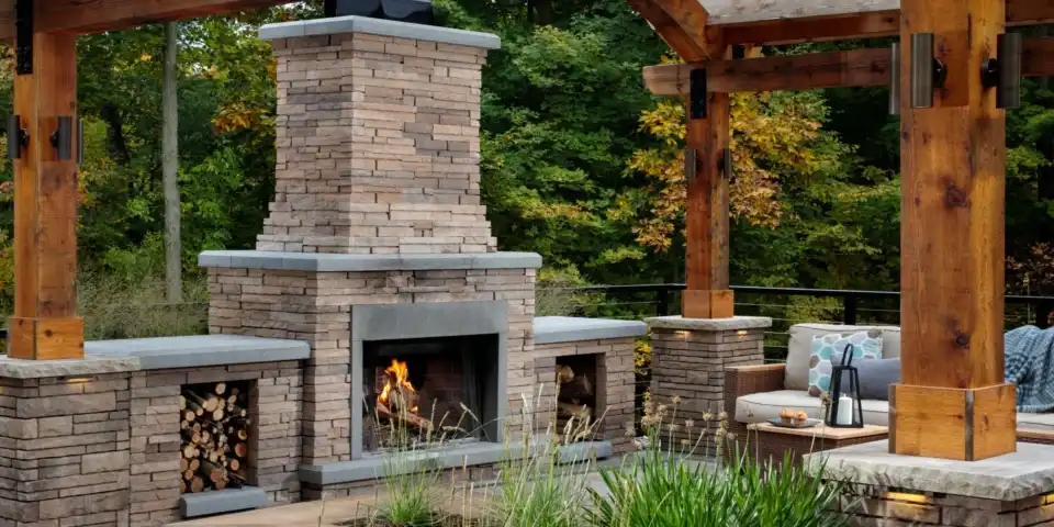 Houston Outdoor Fireplaces crew at work